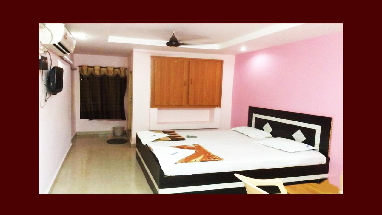 Hotel Upendra Residency Kadapa エクステリア 写真