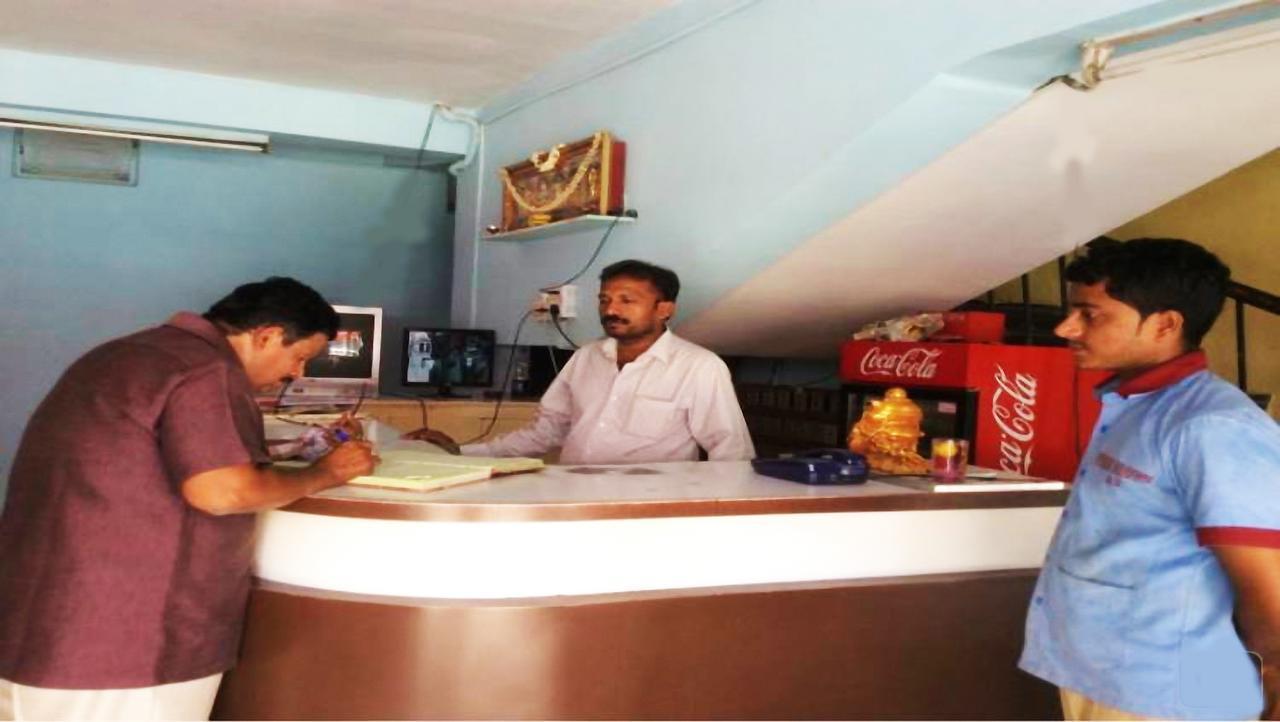 Hotel Upendra Residency Kadapa エクステリア 写真