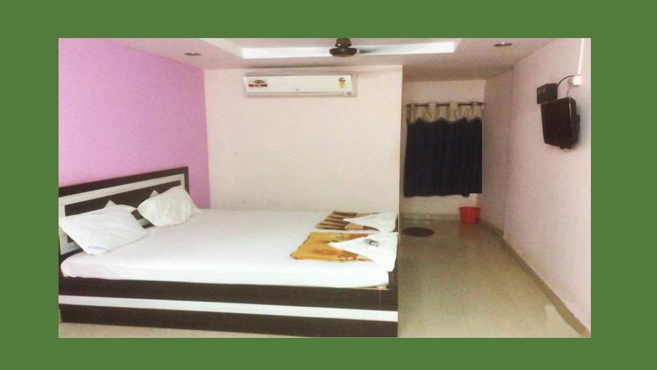 Hotel Upendra Residency Kadapa エクステリア 写真